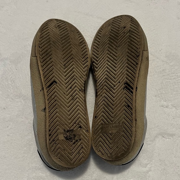 Yves Saint Laurent Metallic Court Classic - Picture 8 of 8